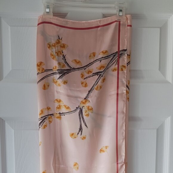 Scarf Women's Scarf Necker chief Wrap Bandana100% Silk Pink Flowers 35" Square - Picture 1 of 6